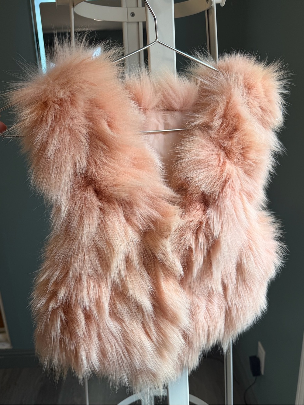 Vintage blush pink fox fur vest ✨